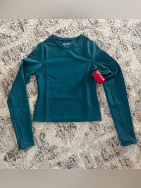 NWT Spanx Get Moving Secret Sweat Long Sleeve - XS / Extra Small - Light Emerald